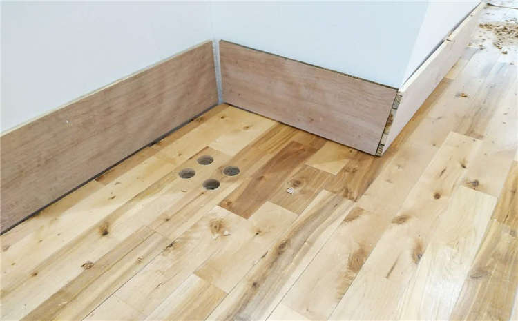 學校排球館木地板怎么保養？