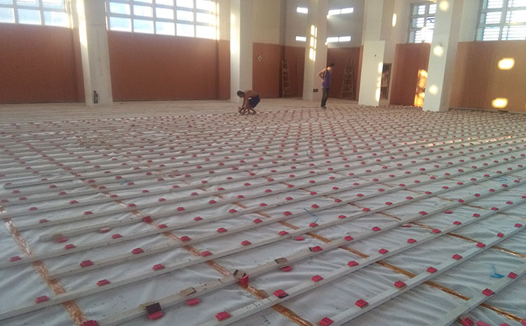 新疆楓木實(shí)木運(yùn)動(dòng)地板厚度