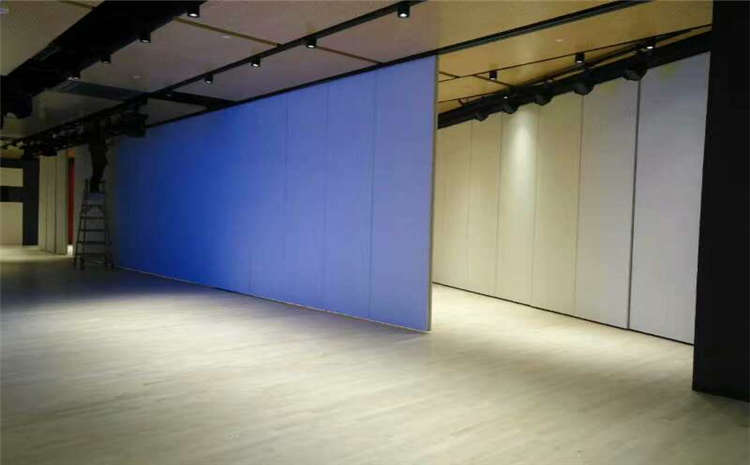 柞木舞臺木地板怎么保養？