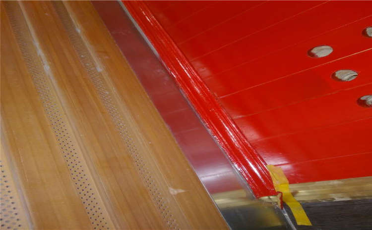 學(xué)校運(yùn)動(dòng)木地板維護(hù)