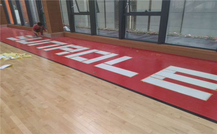 22厚風(fēng)雨操場地板單層龍骨結(jié)構(gòu)