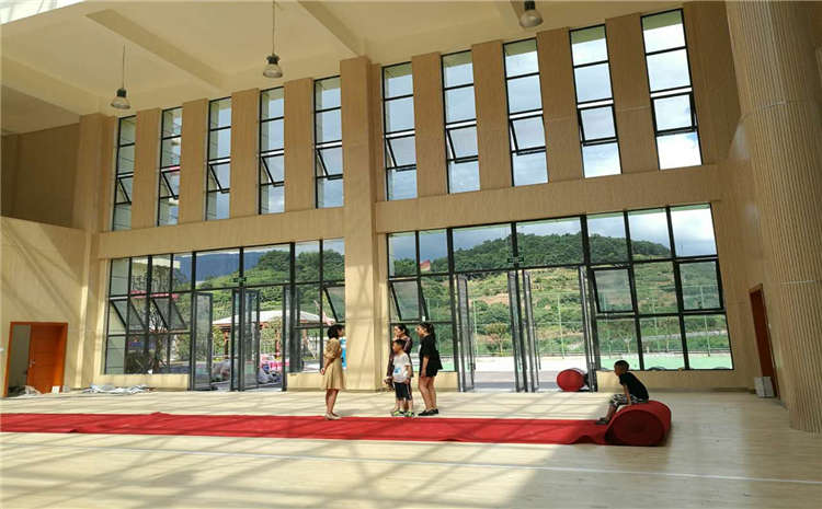 楓樺木木地板籃球場批發價格