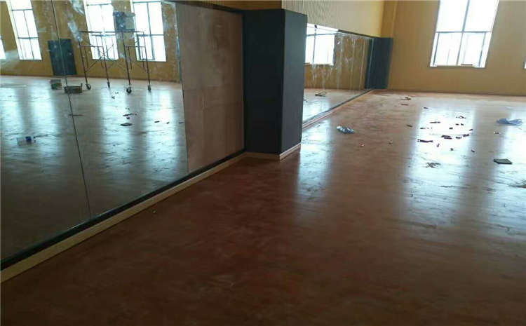 硬木企口舞臺木地板怎么保養(yǎng)？