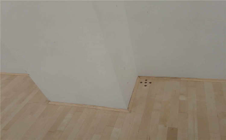 舞臺木地板起翹有辦法嗎?