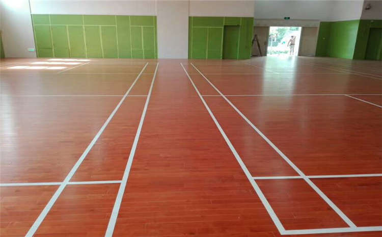 橡膠木排球館木地板多少錢一平米?