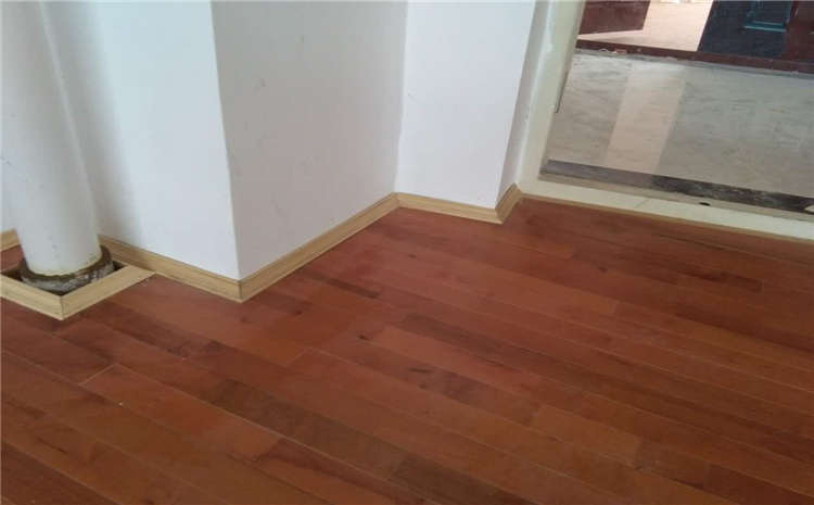 楓木籃球木地板維護