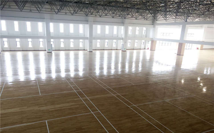 **的NBA籃球場木地板造價