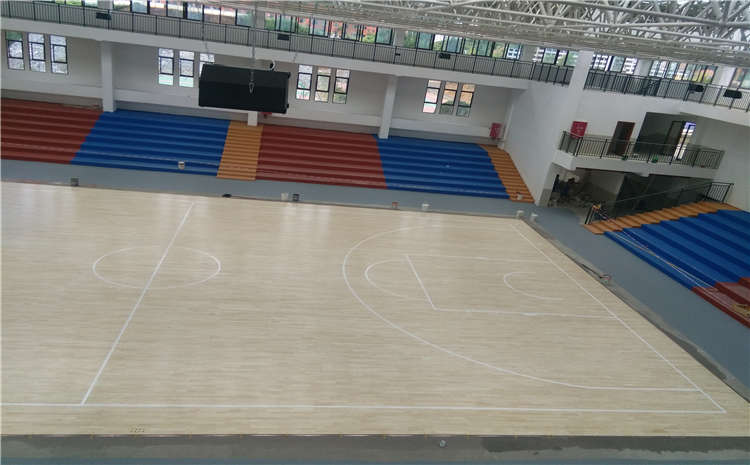 五角楓籃球場地木地板翻新施工