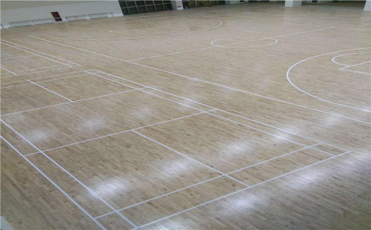 橡膠木風雨操場地板怎么翻新？