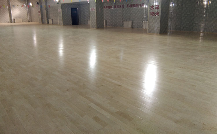 專業的體育館木地板報價