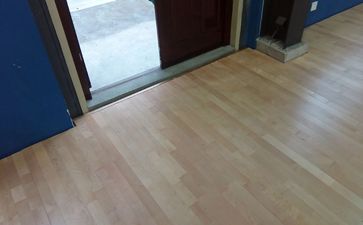 學校籃球木地板造價