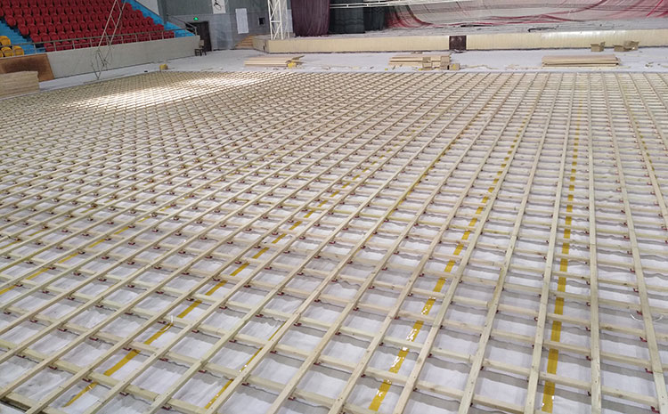 柞木木地板籃球館價格