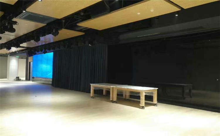 柞木木地板籃球館主輔龍骨結構