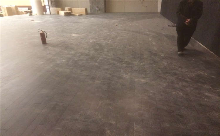 實(shí)木運(yùn)動地板怎么做好日常保養(yǎng)