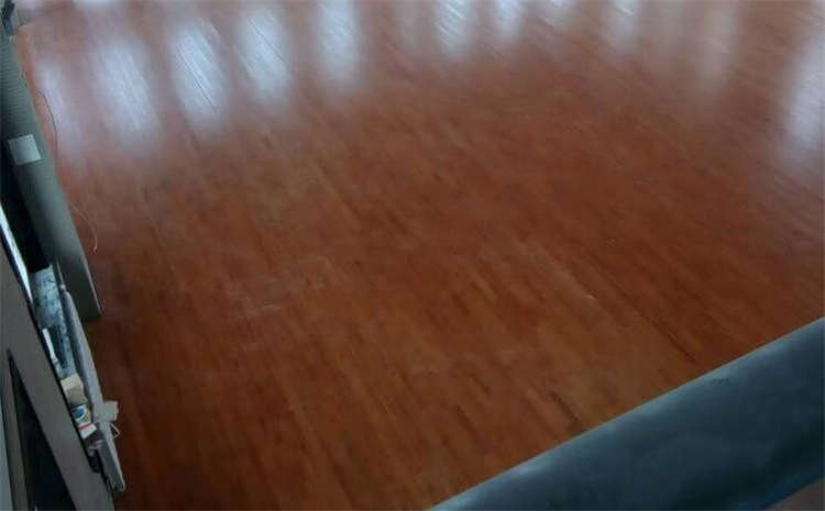 拼接板風(fēng)雨操場(chǎng)地板翻新施工