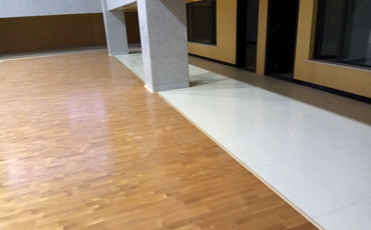 拼裝運動木地板價格是多少