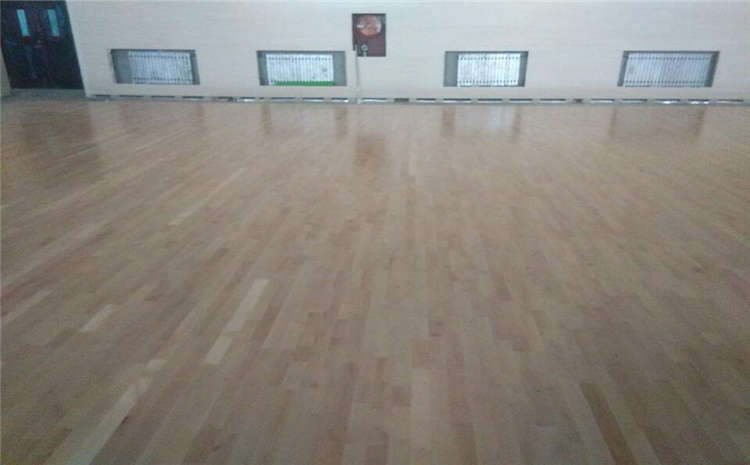 指接板籃球場(chǎng)地木地板規(guī)格
