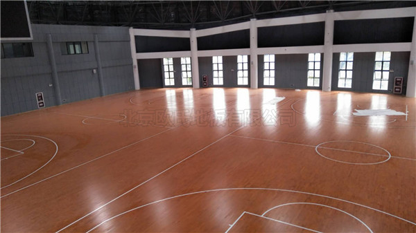 安徽黃山市歙（she）縣體育館木地板案例