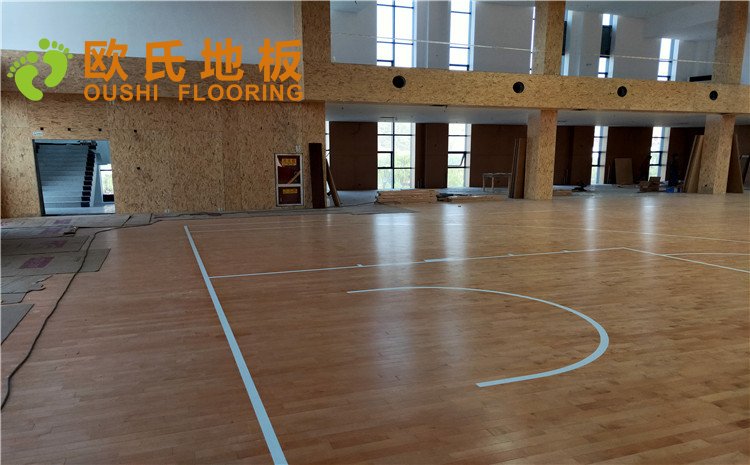 陜西榆林神木張冢峁煤礦公司體育館木地板項(xiàng)目——?dú)W氏實(shí)木運(yùn)動(dòng)地板