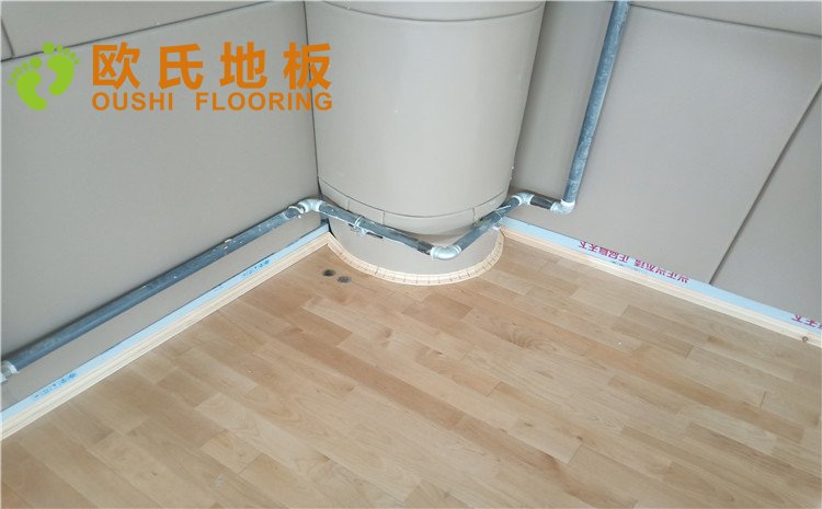 新疆克拉瑪依市獨山子虹園小區(qū)體育館木地板項目——歐氏實木運動地板